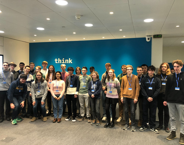 [Translate to Italian:] Group picture at IBM